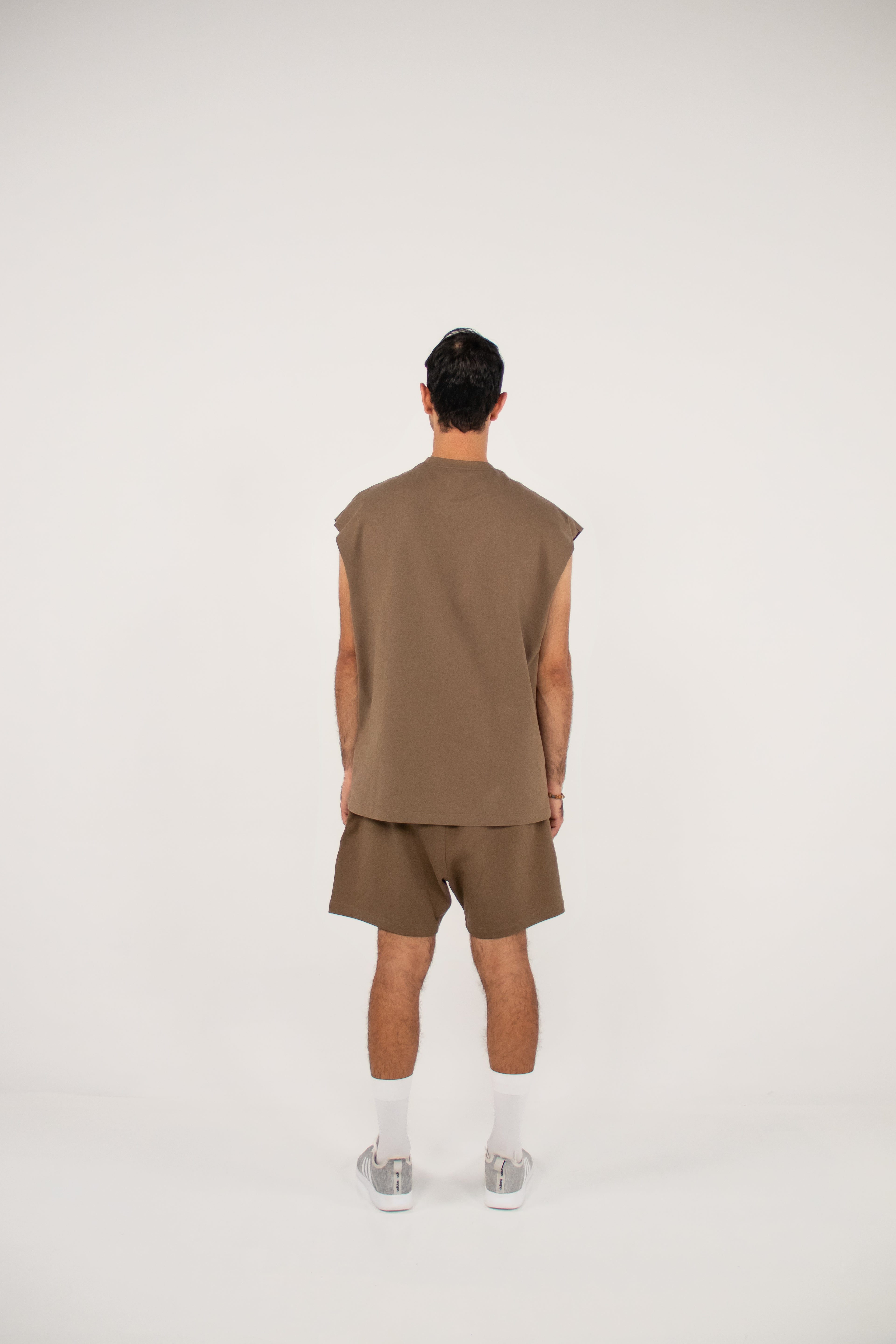 قمة ثقيلة قصيرة