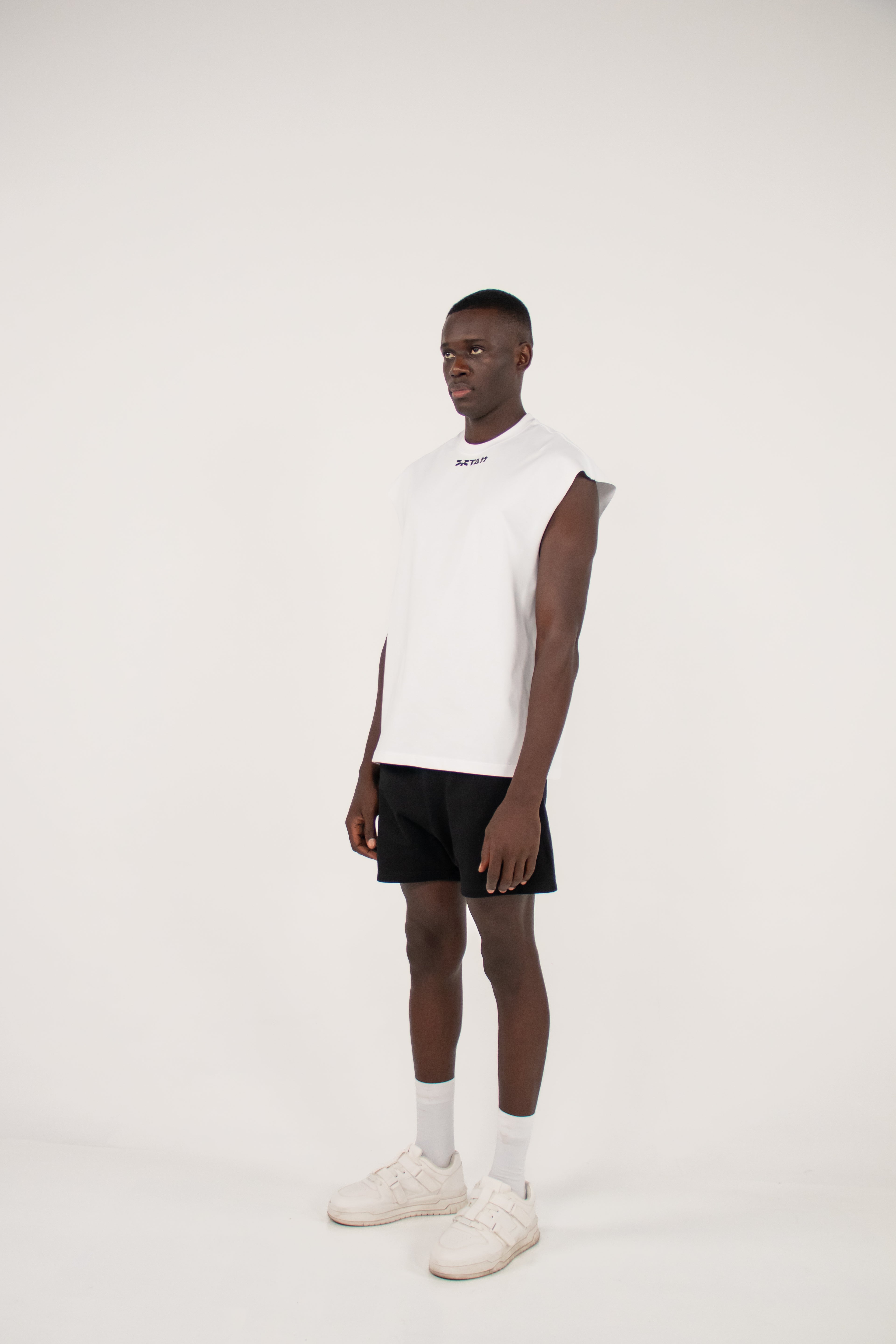 قمة ثقيلة قصيرة