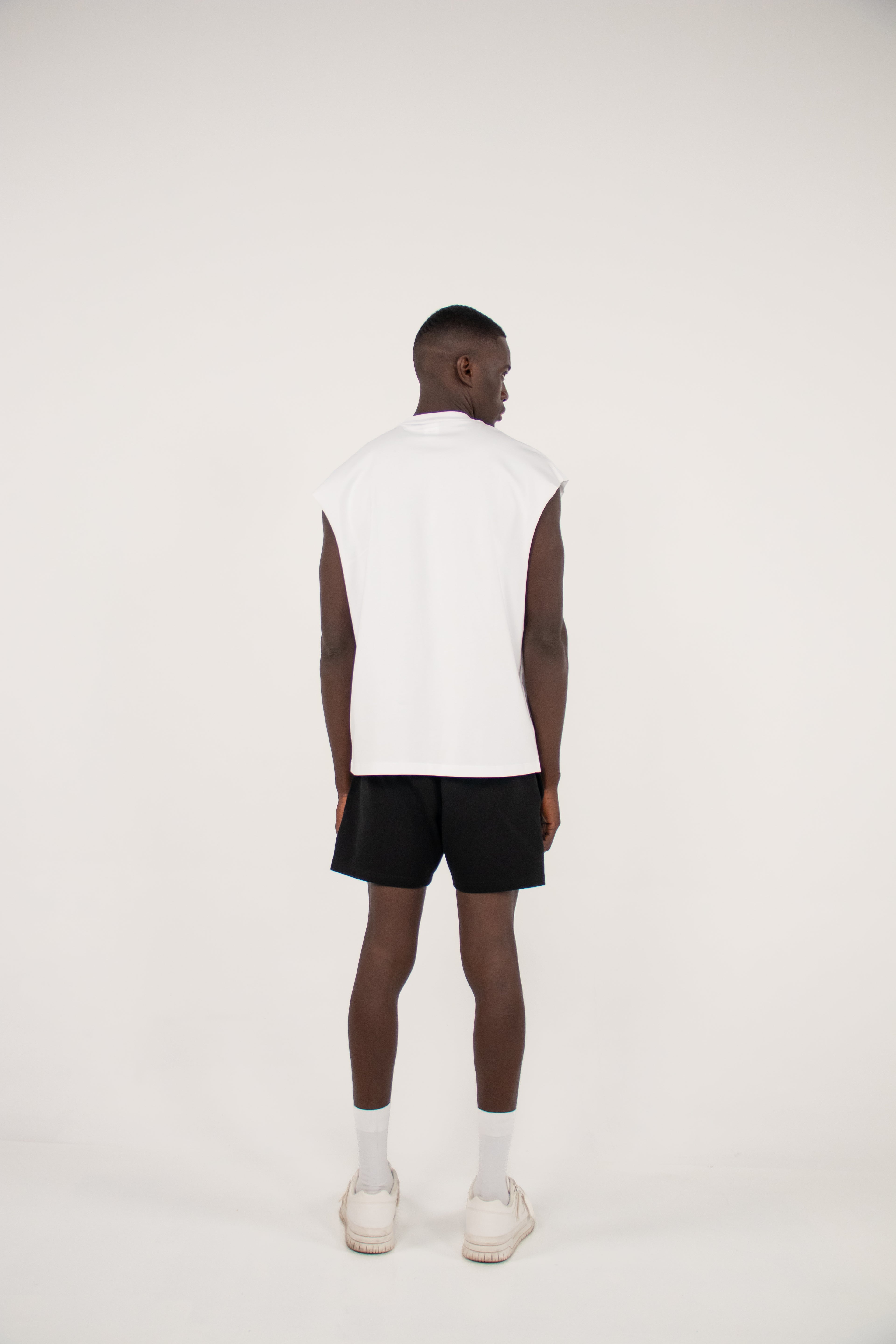 قمة ثقيلة قصيرة